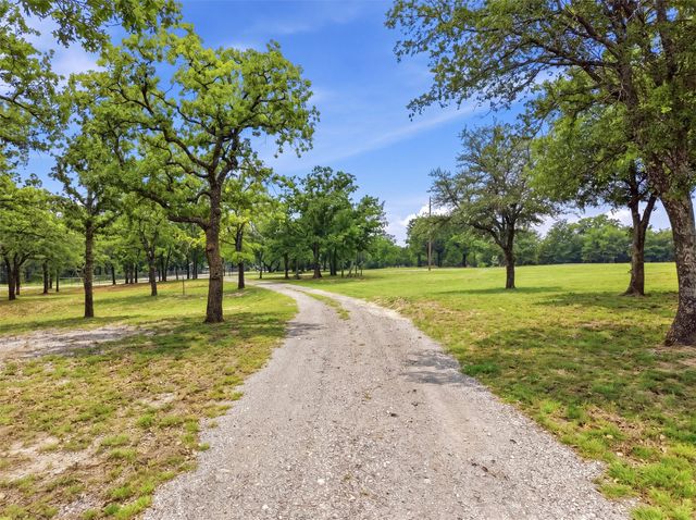 550 Manley Lane, Weatherford, TX 76088