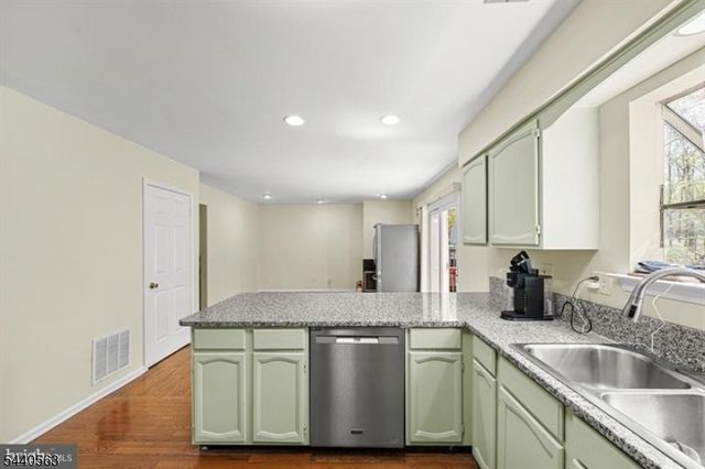 150 Nantwich Ct, Franklin Twp., NJ 08873