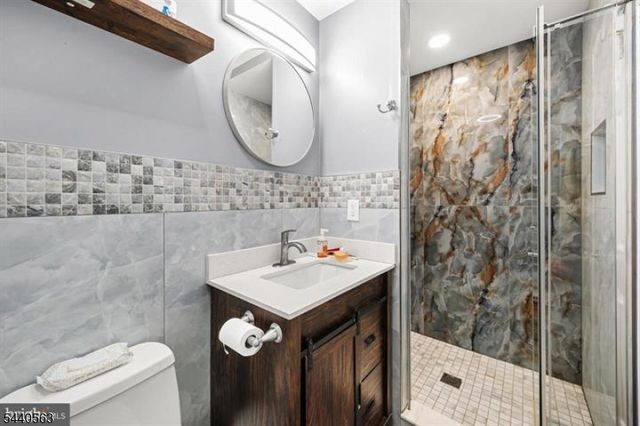 150 Nantwich Ct, Franklin Twp., NJ 08873