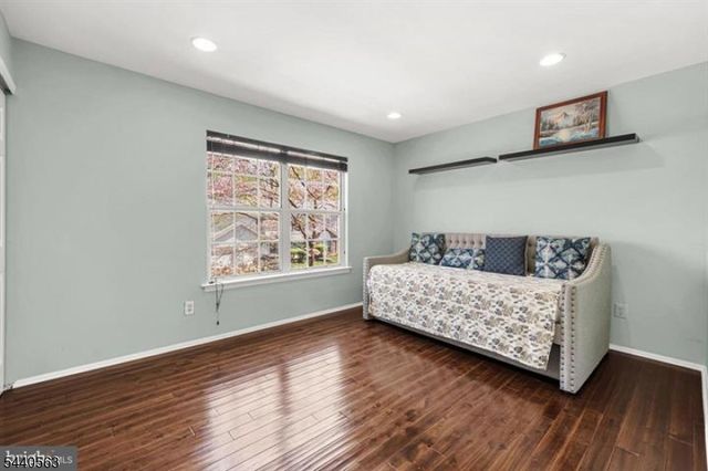 150 Nantwich Ct, Franklin Twp., NJ 08873
