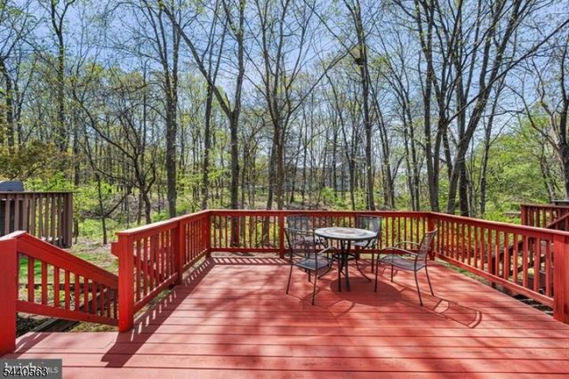 150 Nantwich Ct, Franklin Twp., NJ 08873