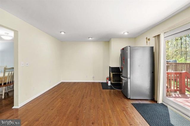 150 Nantwich Ct, Franklin Twp., NJ 08873
