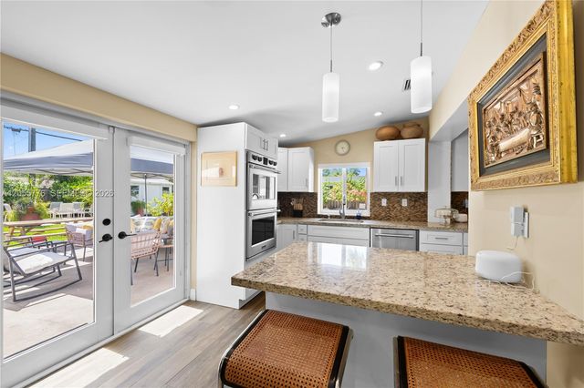 12900 SW 82nd Place, Pinecrest, FL 33156