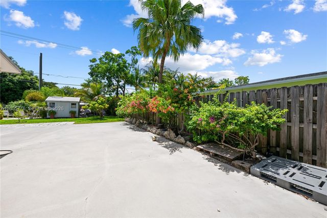 12900 SW 82nd Place, Pinecrest, FL 33156