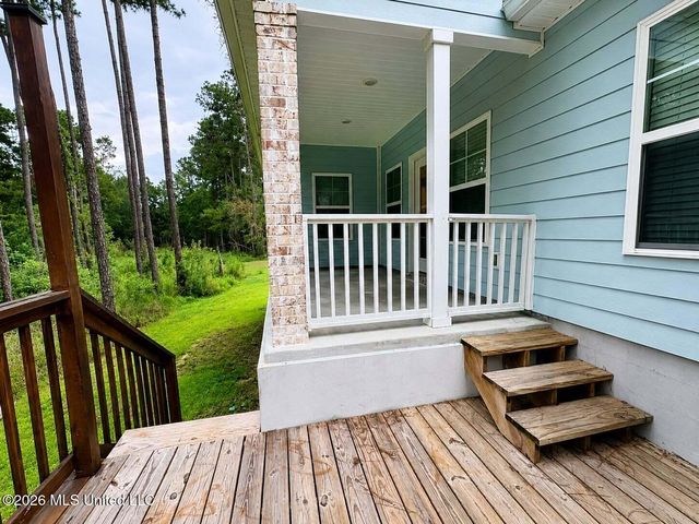 16810 W Landon Green Circle, Gulfport, MS 39503