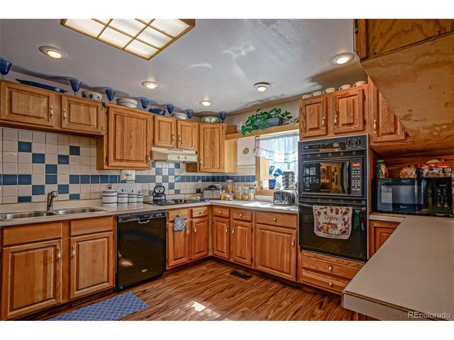 704 Lane St, Trinidad, CO 81082