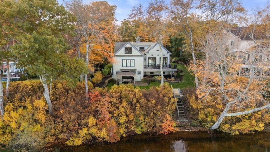 180 Black Cat Road, Plymouth, MA 02360