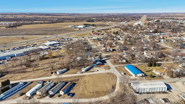 2207 Court Street, Granger, IA 50109