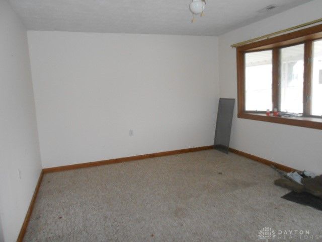 25 Westport Drive, Fairborn, OH 45324