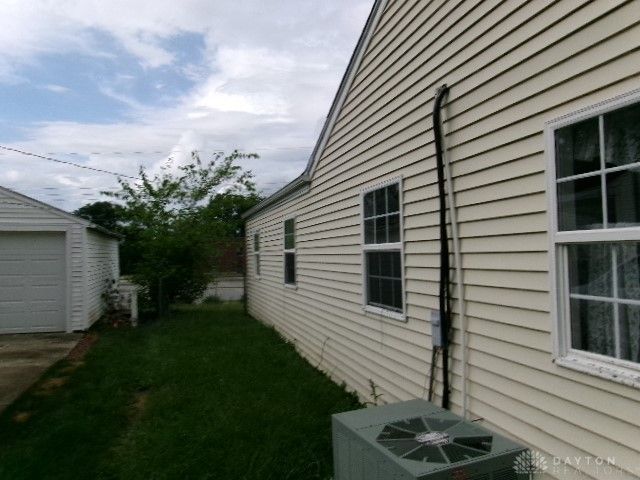 25 Westport Drive, Fairborn, OH 45324