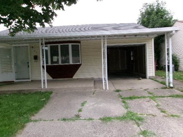 25 Westport Drive, Fairborn, OH 45324