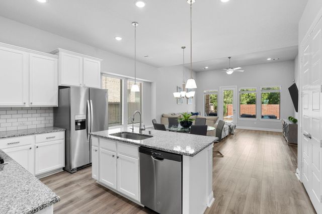 2106 Ironwood Pass Drive, Missouri City, TX 77459