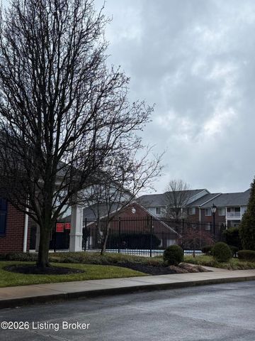 12102 Redspire Dr UNIT 301, Louisville, KY 40299