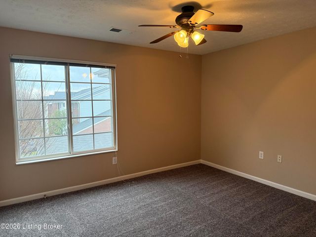 12102 Redspire Dr UNIT 301, Louisville, KY 40299