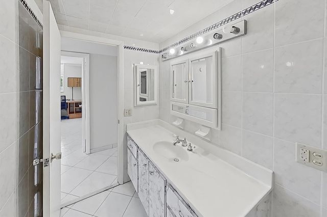 1601 S Ocean Drive 506, Hollywood, FL 33019