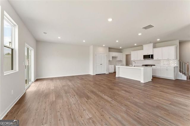 1331 Farmers Loop, Austell, GA 30106