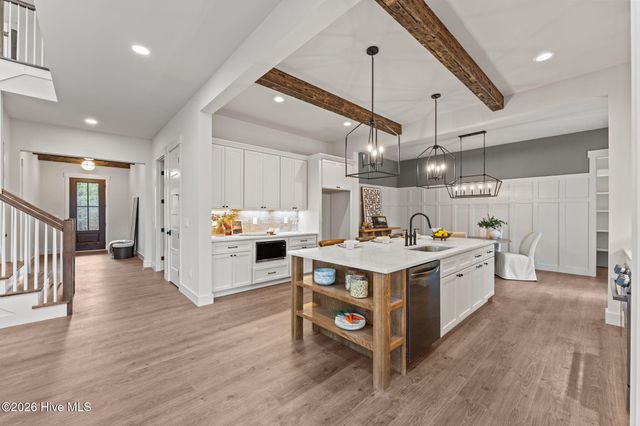 195 Sugar Sand Lane, West End, NC 27376