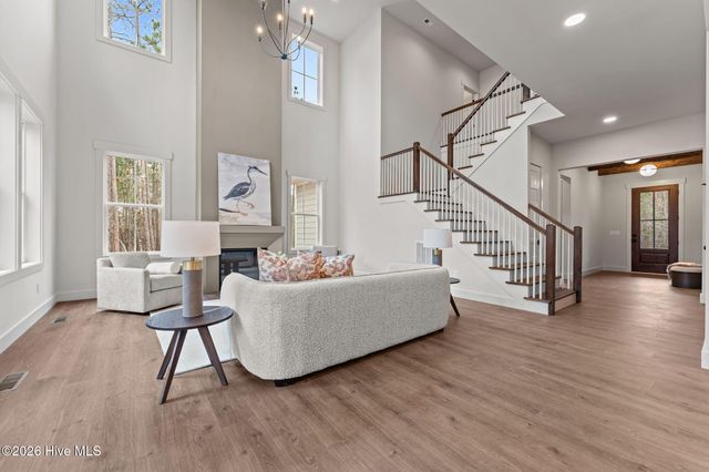 195 Sugar Sand Lane, West End, NC 27376