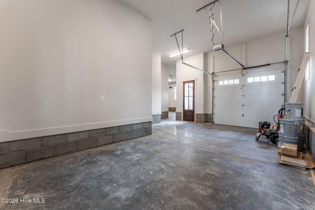 195 Sugar Sand Lane, West End, NC 27376