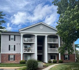 12818 Portulaca Drive D, St Louis, MO 63146