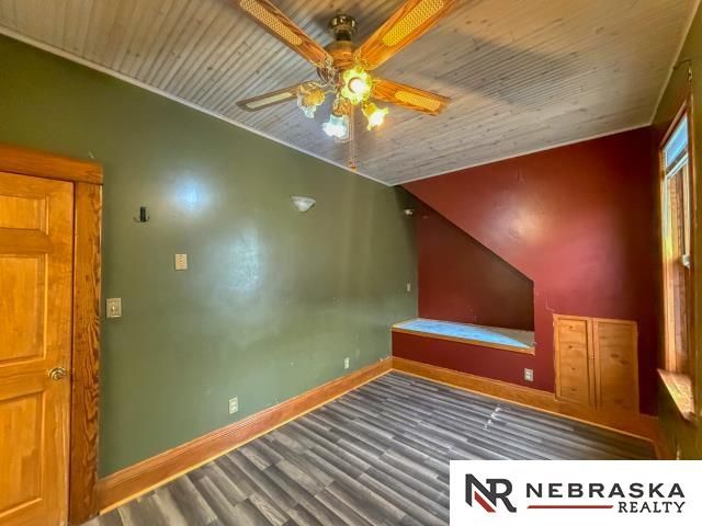 4140 V Street, Omaha, NE 68107