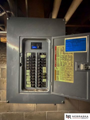 4140 V Street, Omaha, NE 68107