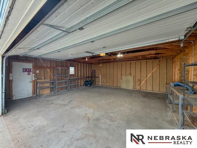 4140 V Street, Omaha, NE 68107