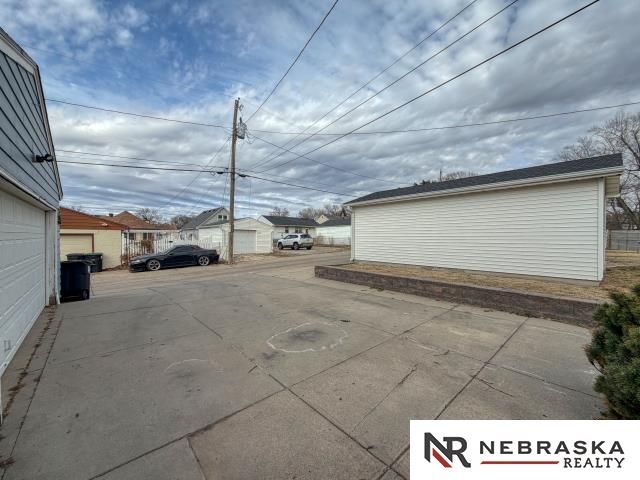 4140 V Street, Omaha, NE 68107