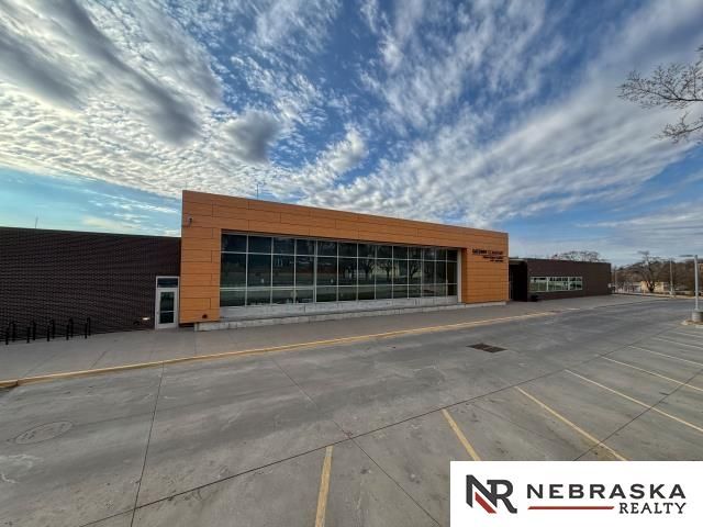 4140 V Street, Omaha, NE 68107