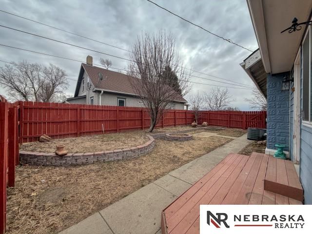4140 V Street, Omaha, NE 68107