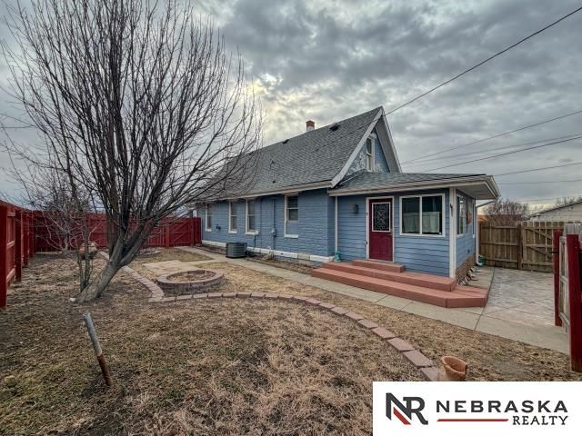 4140 V Street, Omaha, NE 68107
