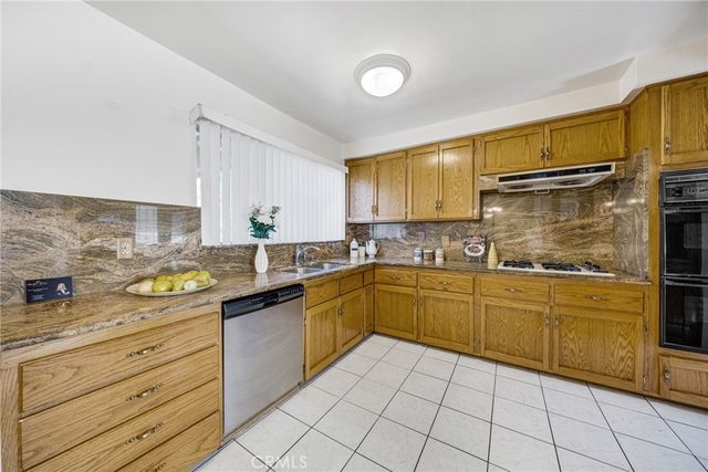 2640 David, La Habra, CA 90631