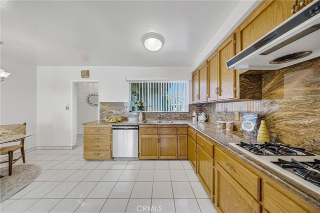 2640 David, La Habra, CA 90631
