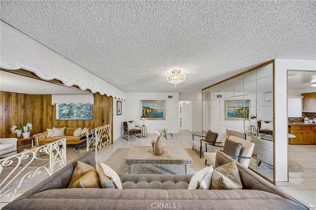2640 David, La Habra, CA 90631