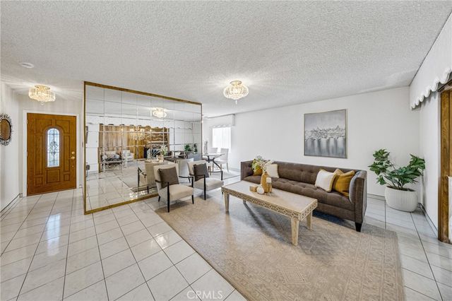 2640 David, La Habra, CA 90631