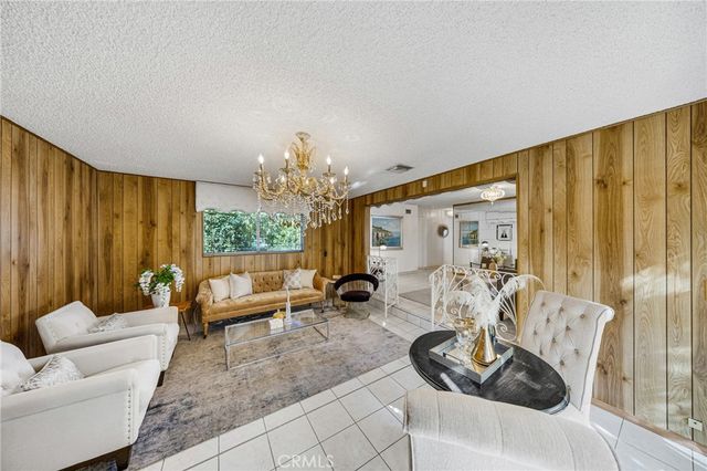 2640 David, La Habra, CA 90631