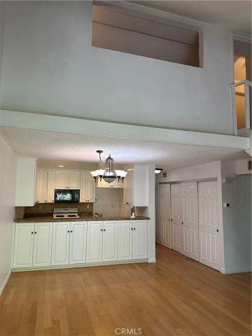 7101 Farralone Avenue 135, Canoga Park, CA 91303