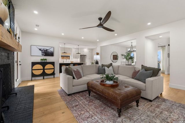 1130 Stoney Ridge Rd, Bulverde, TX 78163