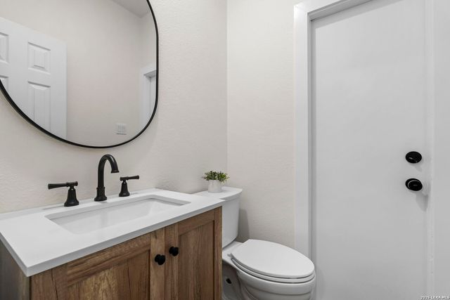 1130 Stoney Ridge Rd, Bulverde, TX 78163