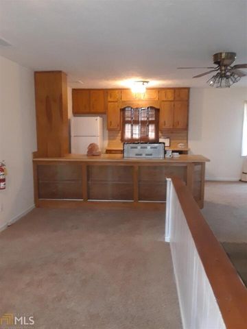 995 Green Street SE UNIT C, Conyers, GA 30012