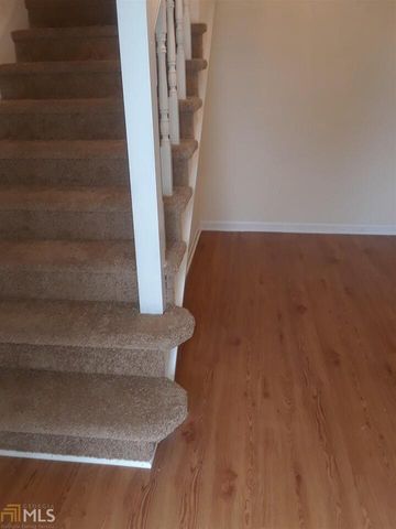 995 Green Street SE UNIT C, Conyers, GA 30012