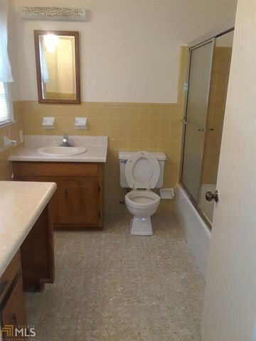 995 Green Street SE UNIT C, Conyers, GA 30012