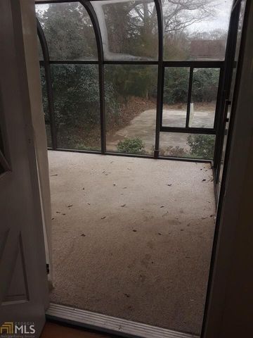 995 Green Street SE UNIT C, Conyers, GA 30012