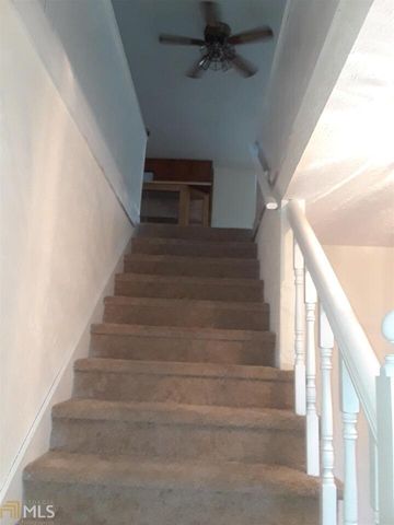 995 Green Street SE UNIT C, Conyers, GA 30012