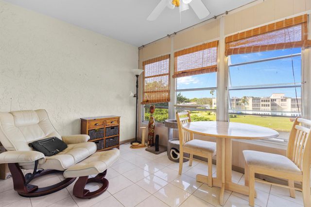 14671 Bonaire Boulevard 404, Delray Beach, FL 33446