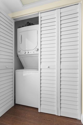 14671 Bonaire Boulevard 404, Delray Beach, FL 33446