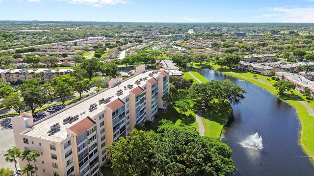 14671 Bonaire Boulevard 404, Delray Beach, FL 33446