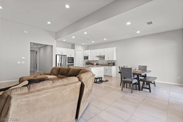 373 Haddocks Hall Place, Henderson, NV 89011