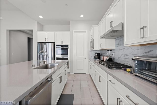 373 Haddocks Hall Place, Henderson, NV 89011