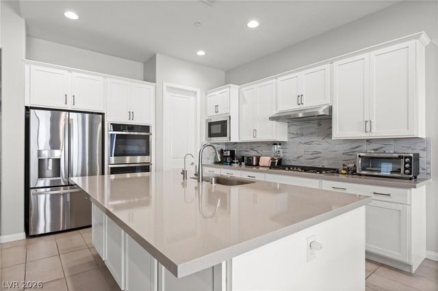 373 Haddocks Hall Place, Henderson, NV 89011
